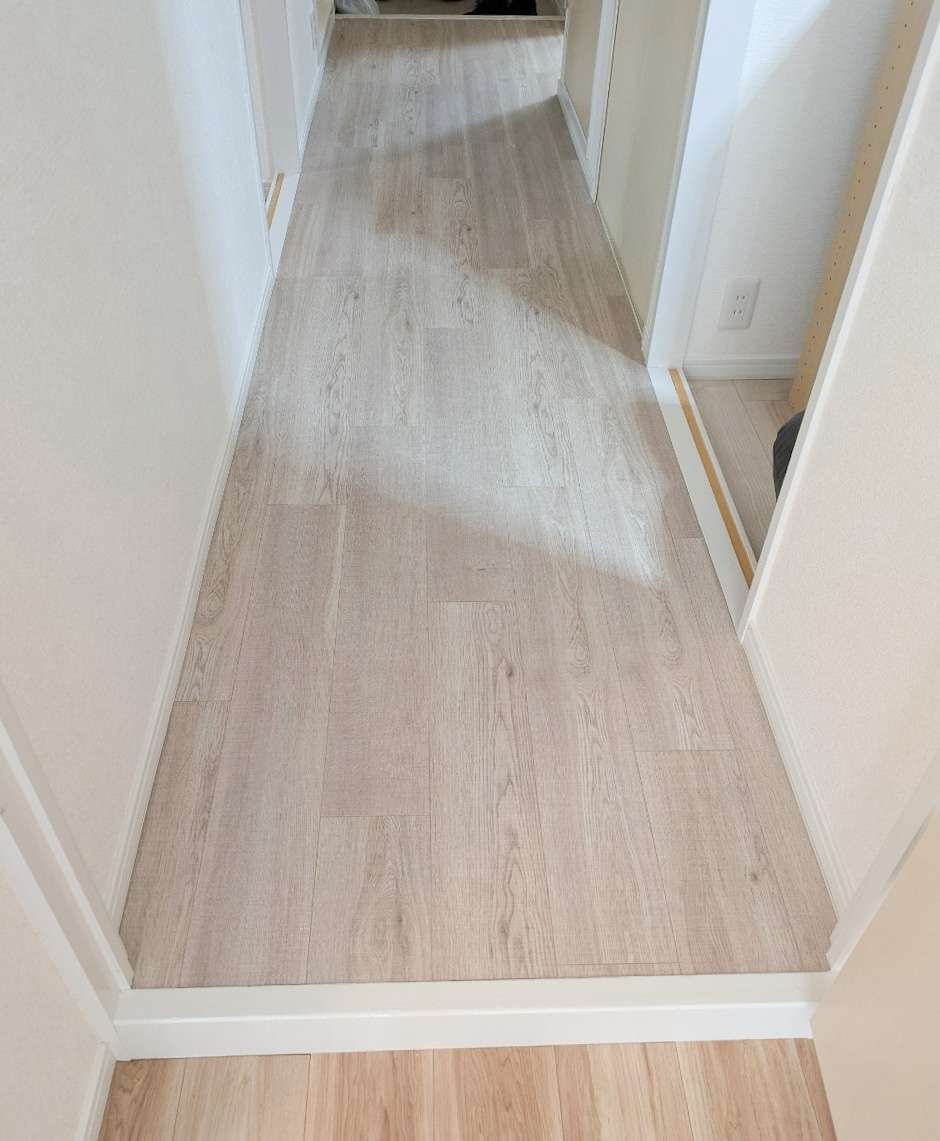 マンションリフォーム　廊下・トイレ　習志野市