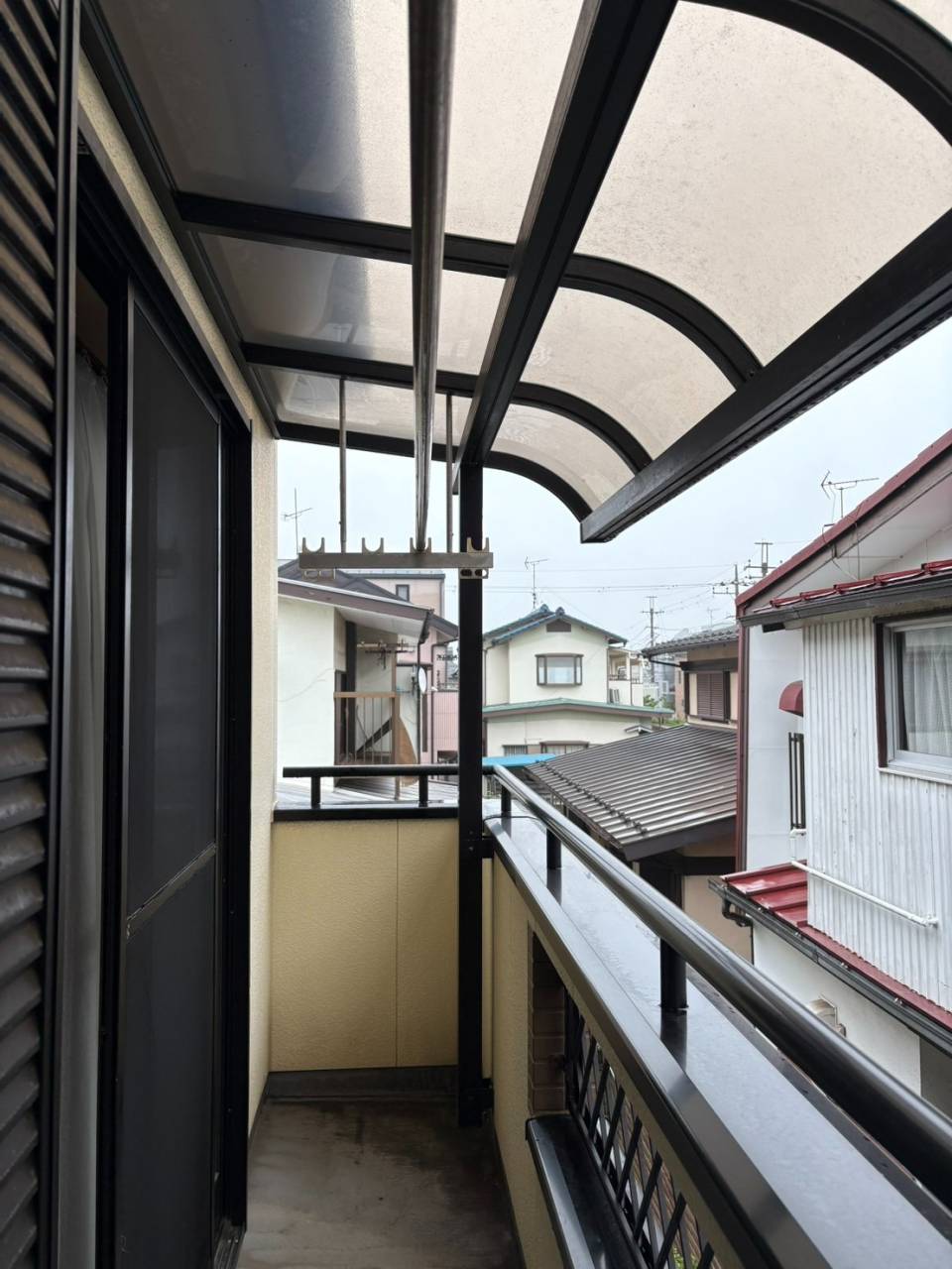 バルコニー屋根　ベランダ屋根施工　船橋市